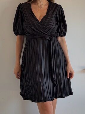 Coquette Romantic DKNY Black Pleated Wrap Dress 4P Petite Puff Sleeve Satin LBD